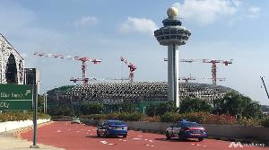 JEWEL CHANGI AIRPORT (SINGAPORE)